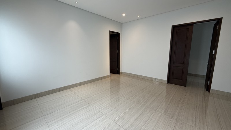 MODERN AND BEAUTIFUL HOUSE AT SENOPATI AREA