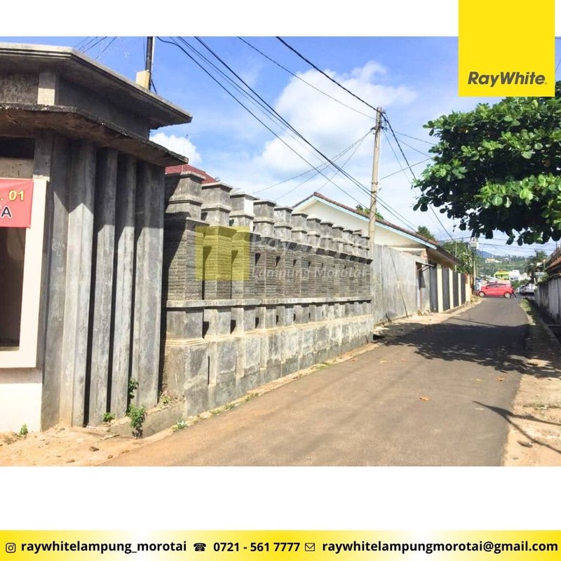 tanah luas dan bonus rumah di tanjung karang pusat