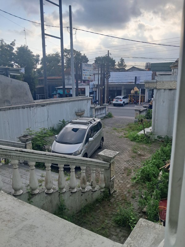 Ruko 2 Lantai di Jalan Palagan Yogyakarta - Lokasi Ramai & Prospektif