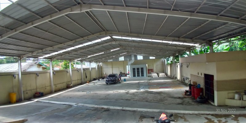 Gedung 3 Lantai Selangkah dari Bintaro dengan Parkir Luas