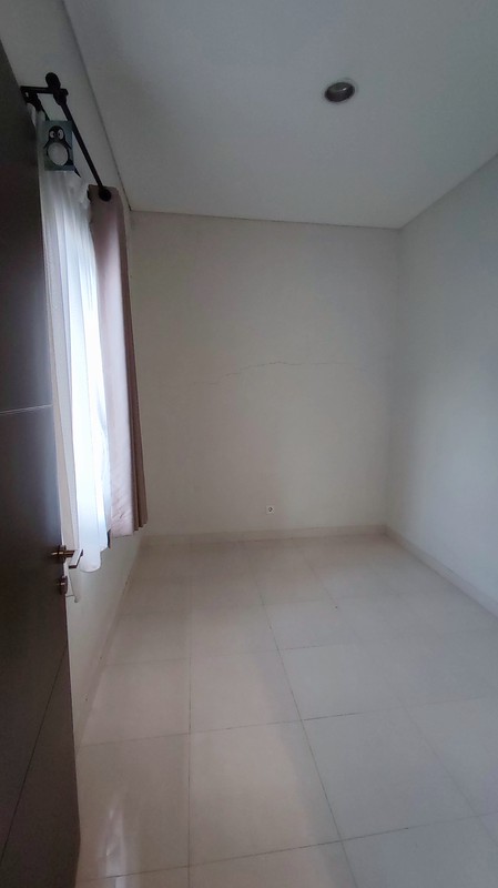 Hot Price. Rumah Bagus Harga Menarik Kireina Park, BSD