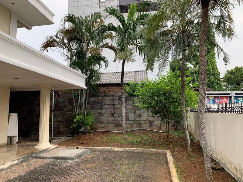 Dijual Rumah Jl. Limo Kebayoran Lama, Jakarta Selatan