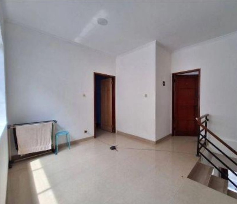 Rumah Bagus Di The Tropical Residence Ciganjur Jakarta Selatan