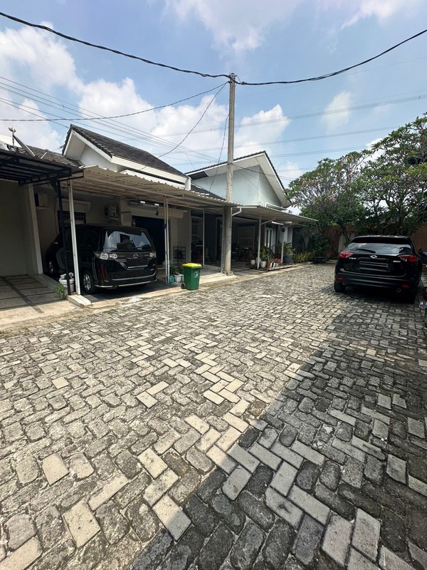 Rumah minimalis, Bebas banjir, lokasi strategis, dekat dengan ST. Sudimara.