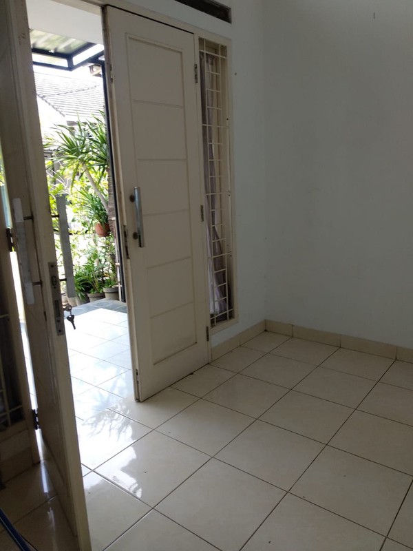 Rumah minimalis, Bebas banjir, lokasi strategis, dekat dengan ST. Sudimara.