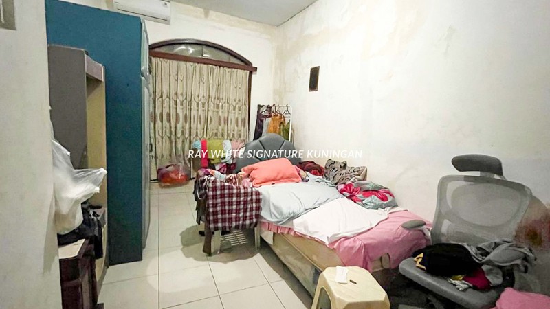 Rumah Lama Sudah direnovasi dan Terawat di Rempoa, Dekat Pondok Indah!