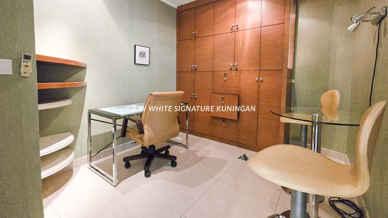 Dijual Unit 3BR Furnished Apt Sahid Sudirman Residence
