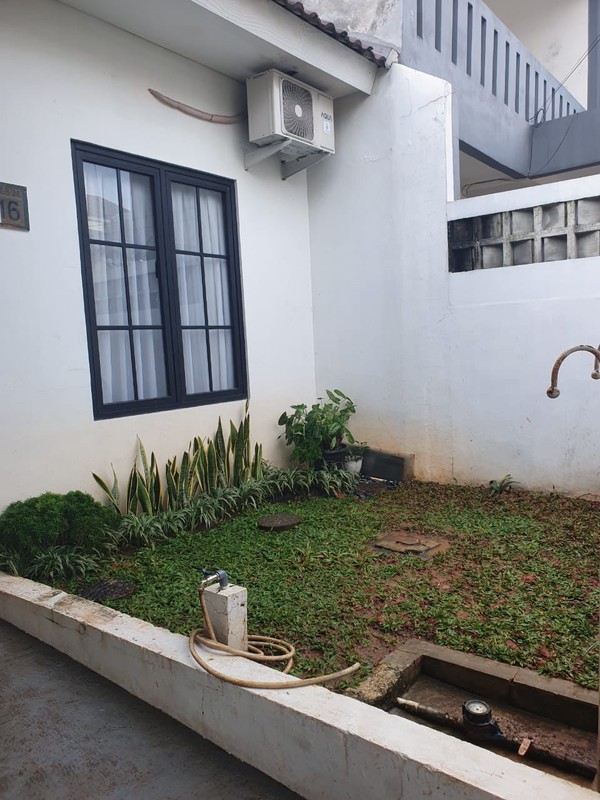 Rumah Bagus,1,5 lantai,dalam cluster di Graha Raya Bintaro