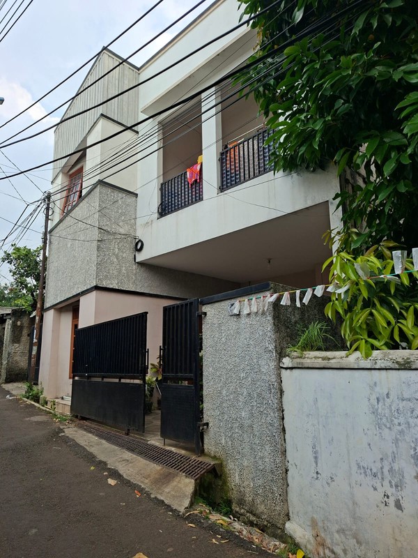 Rumah Bagus Di Jl Kesehatan Bawah Jakarta Selatan