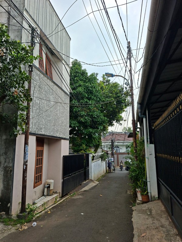 Rumah Bagus Di Jl Kesehatan Bawah Jakarta Selatan