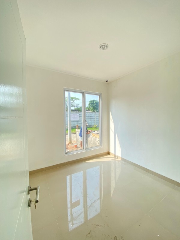 Termurah. Rumah modern Serpong Garden cluster Green View, Cisauk