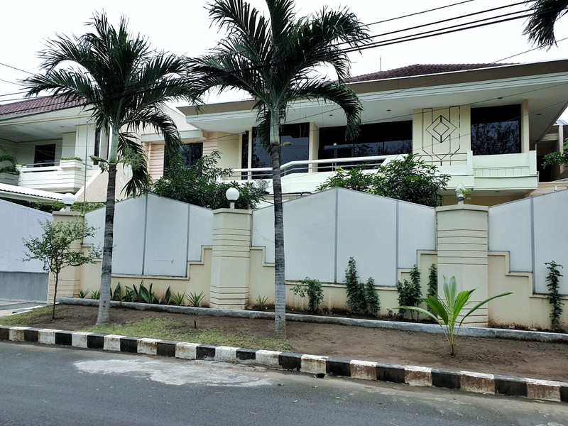 Dijual Rumah Murah di Jalan Raya Satelit Tanjungsari Kec Sukomanunggal Surabaya Jawa Timur 60187