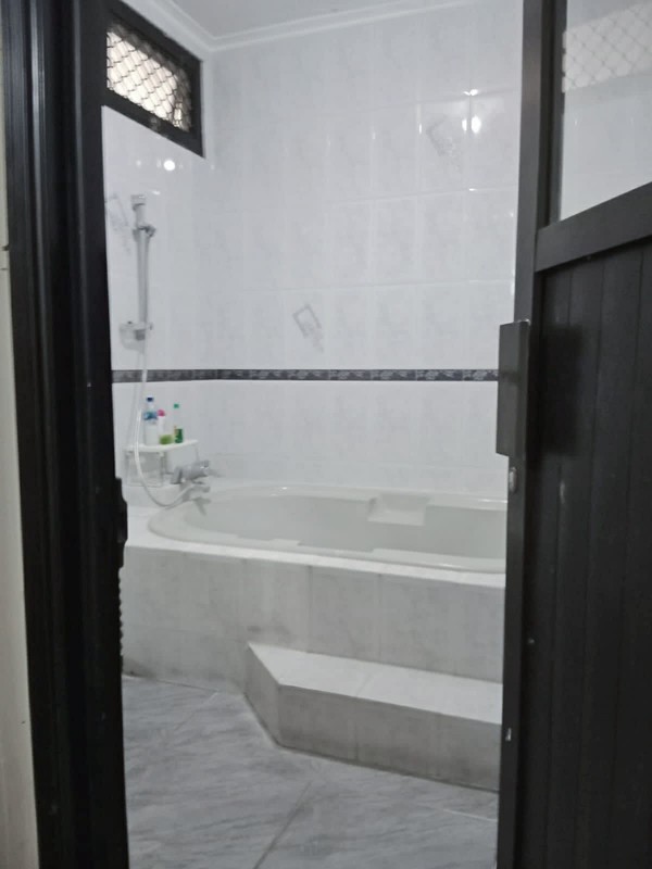 Dijual Rumah Murah di Jalan Raya Satelit Tanjungsari Kec Sukomanunggal Surabaya Jawa Timur 60187