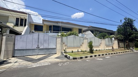 Dijual Rumah Murah di Jalan Raya Satelit Tanjungsari Kec Sukomanunggal Surabaya Jawa Timur 60187