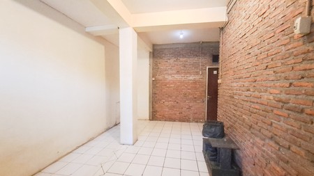 Gedung & Rumah Kost di Ulujami Pesanggrahan
