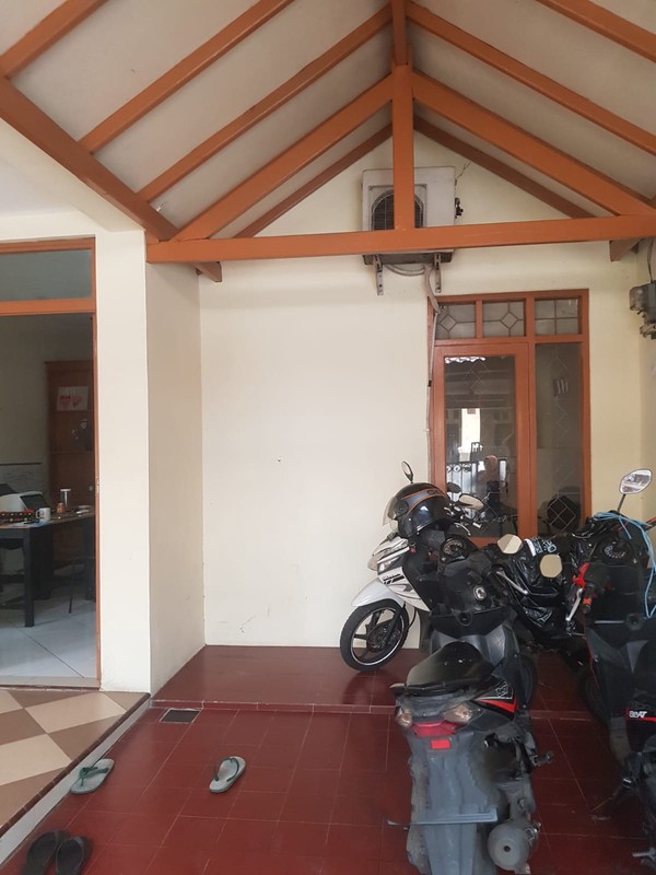 Termurah. Rumah posisi hoek Nusa Loka, BSD