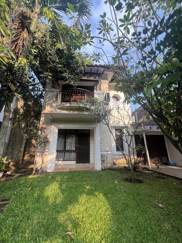 Rumah 2 Lantai di Kota Baru Parahyangan Tatar Wangsakerta