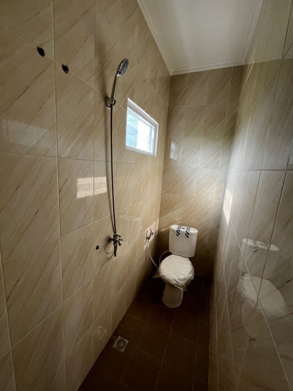 Rumah 2 lantai komplek perumahan Ciiganitri, dekat universitas Telkom