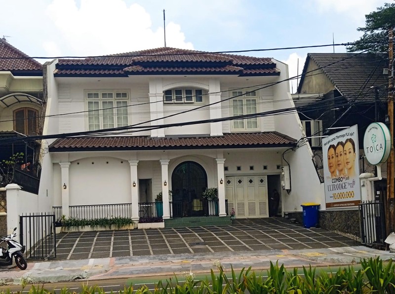 Langka! Dijual Rumah 2 lantai di Area Komersial Menteng Jakarta Pusat