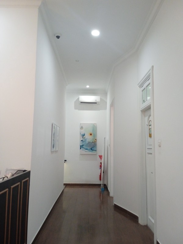 Langka! Dijual Rumah 2 lantai di Area Komersial Menteng Jakarta Pusat