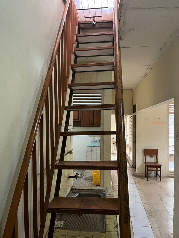 Rumah 2 Lantai di Kelingkit Menteng Dalam Jaksel