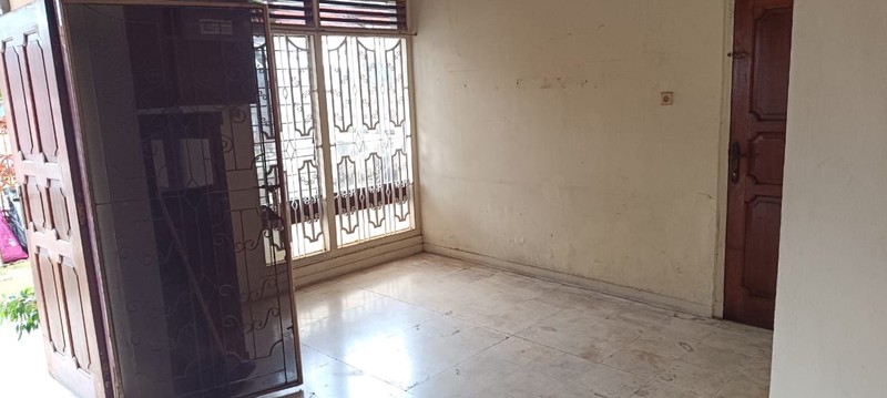 Rumah 2 Lantai di Kelingkit Menteng Dalam Jaksel