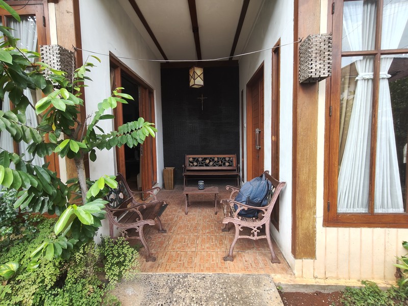 Dijual Cepat! Rumah Luas Lokasi Strategis dan Nyaman di Pejaten - Pasar Minggu Jakarta Selatan