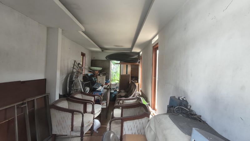 Dijual Cepat! Rumah Luas Lokasi Strategis dan Nyaman di Pejaten - Pasar Minggu Jakarta Selatan