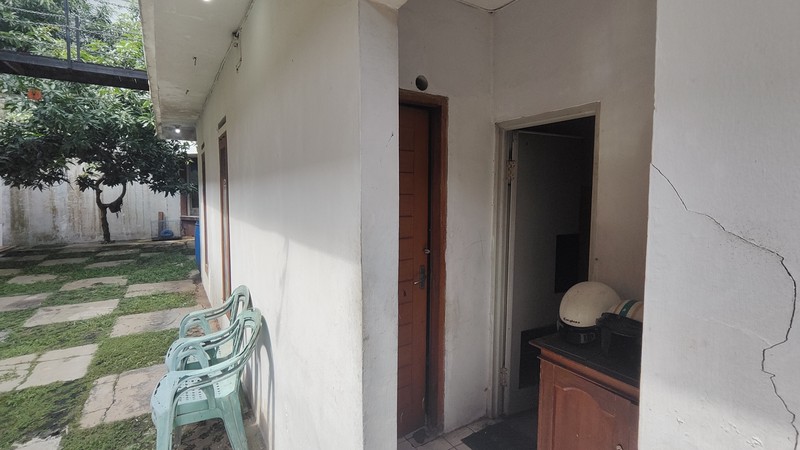 Dijual Cepat! Rumah Luas Lokasi Strategis dan Nyaman di Pejaten - Pasar Minggu Jakarta Selatan