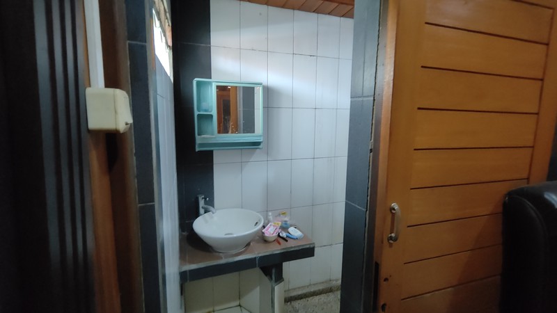 Dijual Cepat! Rumah Luas Lokasi Strategis dan Nyaman di Pejaten - Pasar Minggu Jakarta Selatan