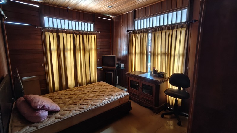 Dijual Cepat! Rumah Luas Lokasi Strategis dan Nyaman di Pejaten - Pasar Minggu Jakarta Selatan