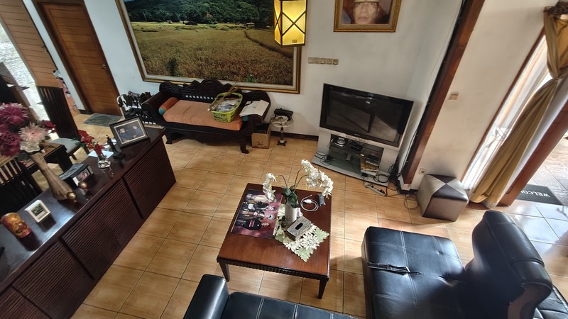 Dijual Cepat! Rumah Luas Lokasi Strategis dan Nyaman di Pejaten - Pasar Minggu Jakarta Selatan