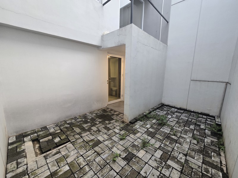 Rumah Full Furnished di BSD City. Di tengah antara BSD dan Gading Serpong
