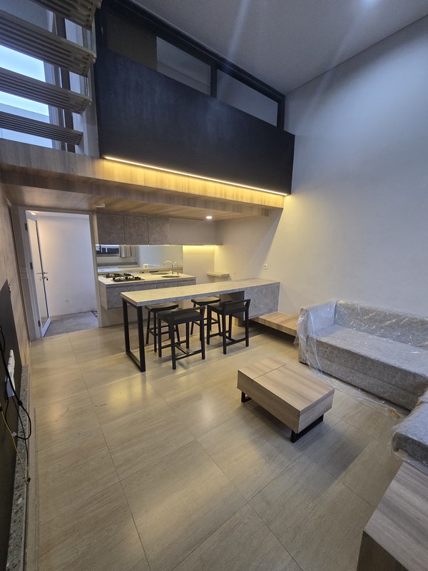 Rumah Full Furnished di BSD City. Di tengah antara BSD dan Gading Serpong