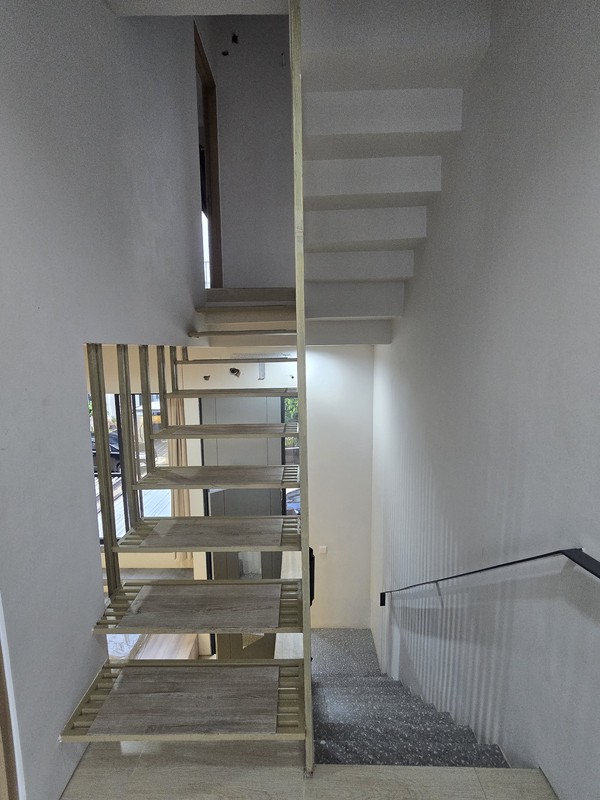 Rumah Full Furnished di BSD City. Di tengah antara BSD dan Gading Serpong