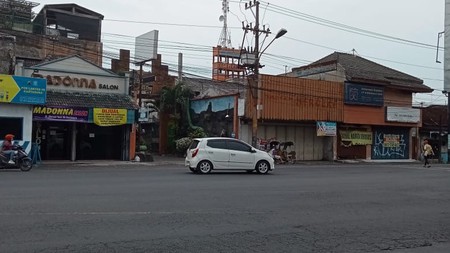 Ruang Usaha Harga Di Bawah Apraisal  Di Pinggir Jl A Yani, Kartasura, Jawa Tengah