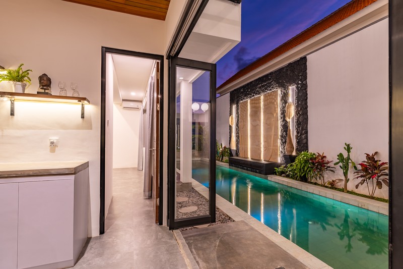 Leasehold - Contemporary Villa Perfect for Living or Investment, in Seseh, Bali