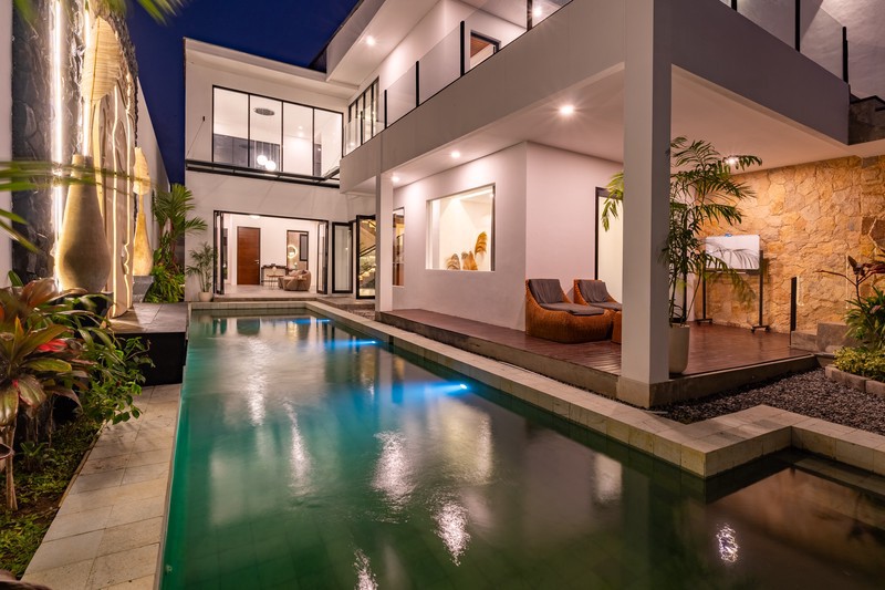 Leasehold - Contemporary Villa Perfect for Living or Investment, in Seseh, Bali