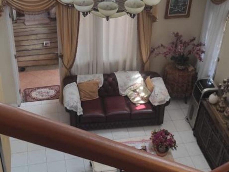 Rumah 2 Lantai Legenda Wisata Zona Columbus Cibubur