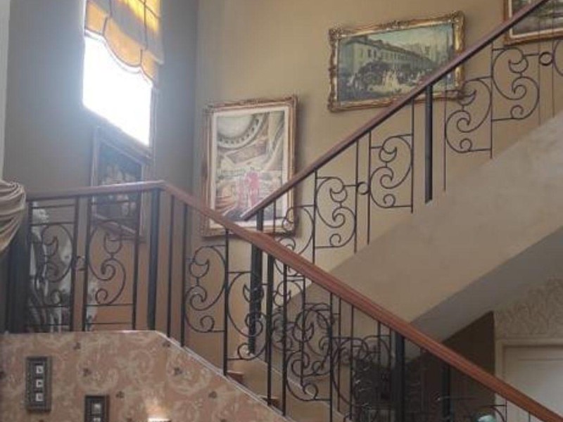 Rumah 2 Lantai Legenda Wisata Zona Columbus Cibubur
