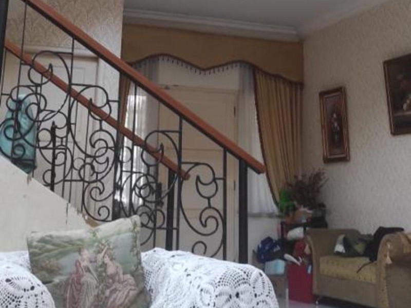 Rumah 2 Lantai Legenda Wisata Zona Columbus Cibubur