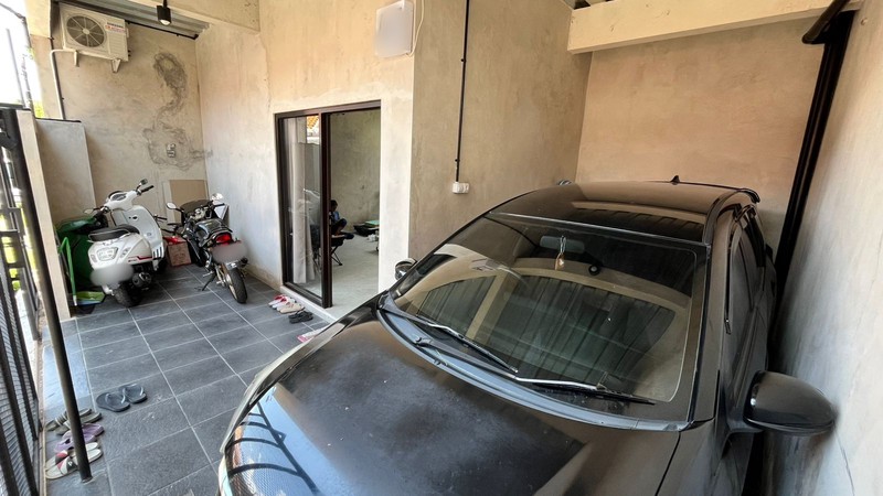 Rumah Semi Furnish 2 Lantai Siap Huni di Ngaglik, Sleman - Lokasi Strategis Dekat Pasar Gentan