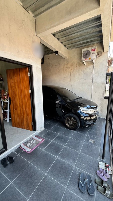 Rumah Semi Furnish 2 Lantai Siap Huni di Ngaglik, Sleman - Lokasi Strategis Dekat Pasar Gentan