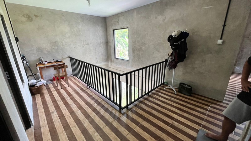 Rumah Semi Furnish 2 Lantai Siap Huni di Ngaglik, Sleman - Lokasi Strategis Dekat Pasar Gentan