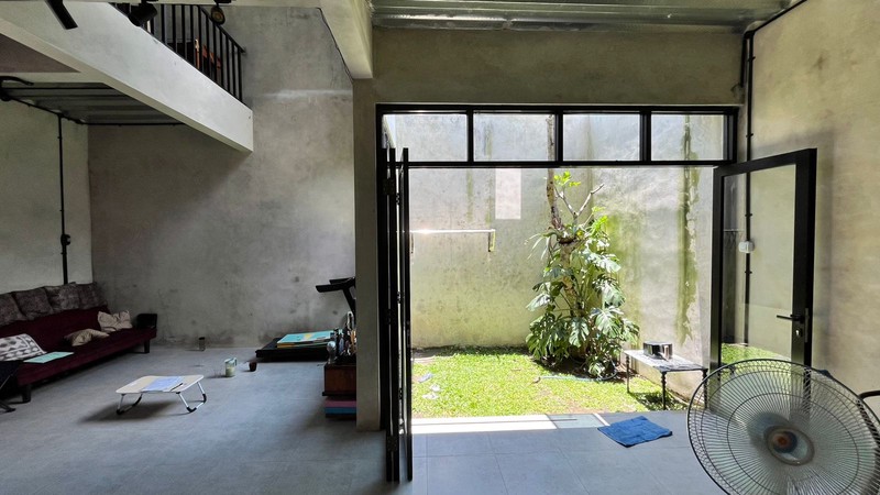 Rumah Semi Furnish 2 Lantai Siap Huni di Ngaglik, Sleman - Lokasi Strategis Dekat Pasar Gentan