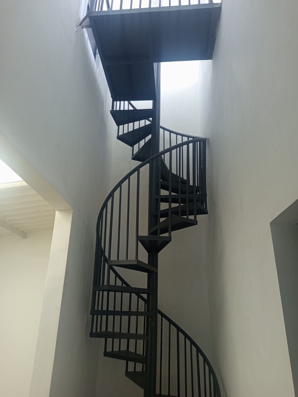 Dijual Cepat! Rumah Modern Hadap Utara di Dian Regency 2, Surabaya Timur