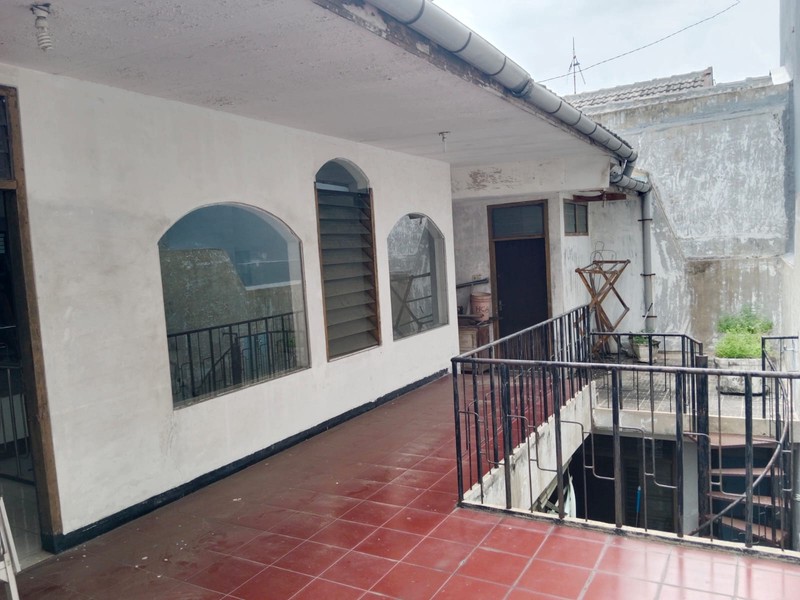 Dijual Rumah 2 lantai di Klampis Anom Semolowaru