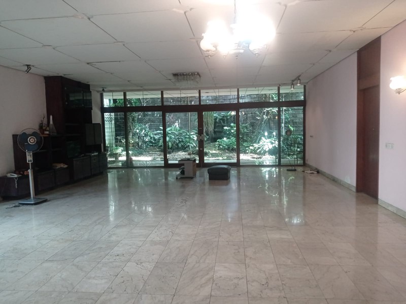 Rumah Di Jl. Sekolah Duta, Pondok Indah, Jakarta Selatan 