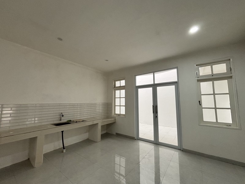 Rumah Kokoh 2 Lantai Siap Huni di Kota Wisata Cibubur