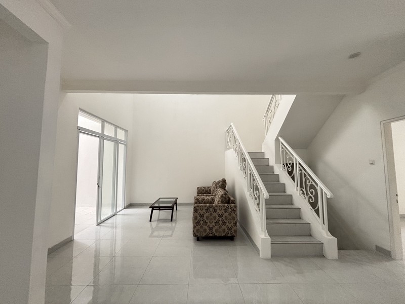 Rumah Kokoh 2 Lantai Siap Huni di Kota Wisata Cibubur